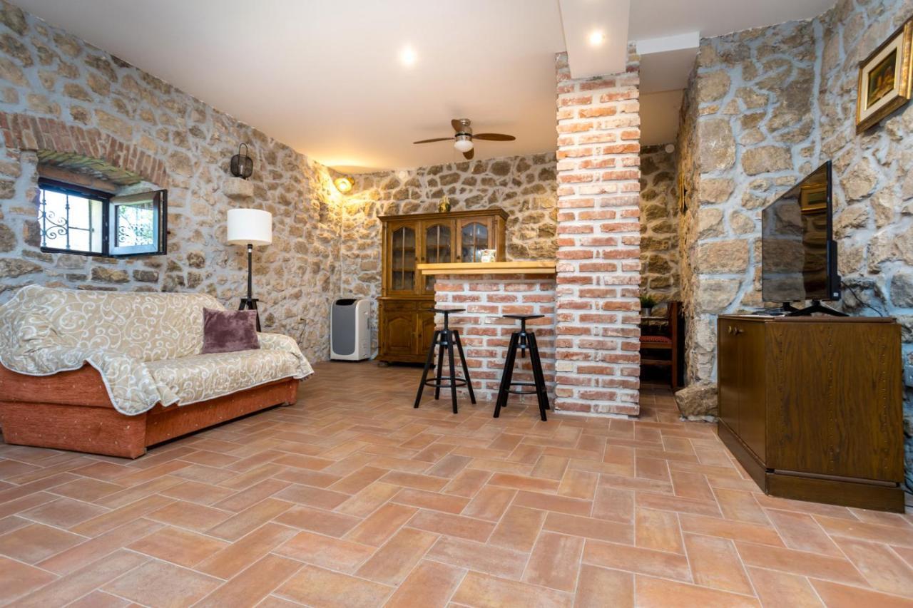 קרק Rustical Nest Krk Old City מראה חיצוני תמונה