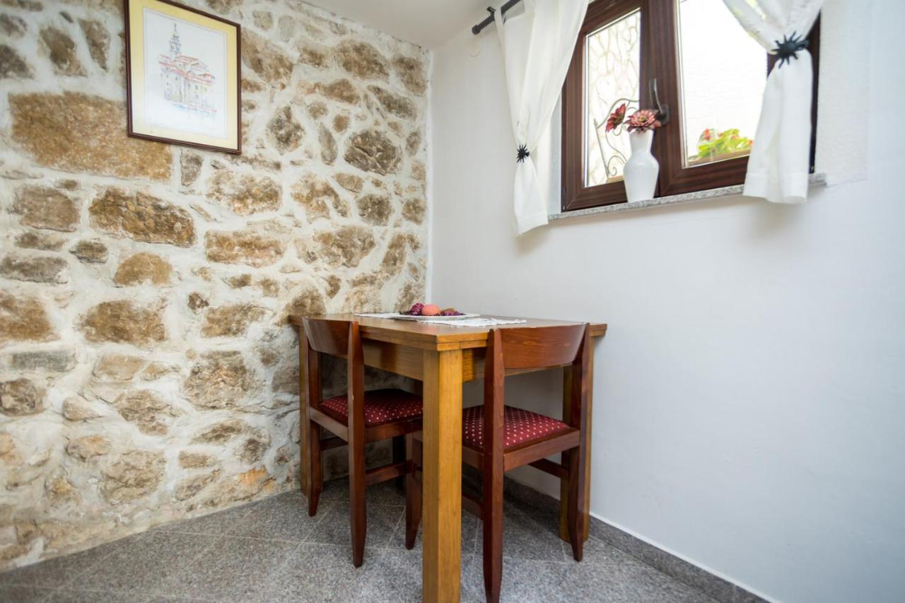 קרק Rustical Nest Krk Old City מראה חיצוני תמונה