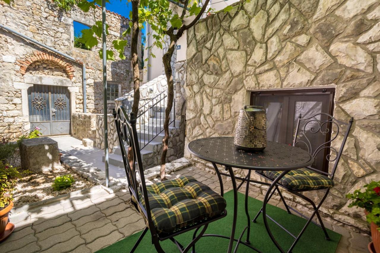 קרק Rustical Nest Krk Old City מראה חיצוני תמונה