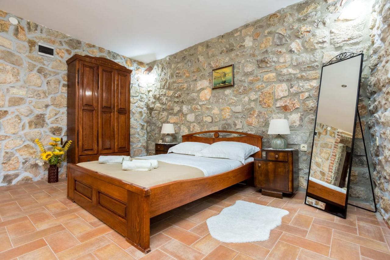 קרק Rustical Nest Krk Old City מראה חיצוני תמונה